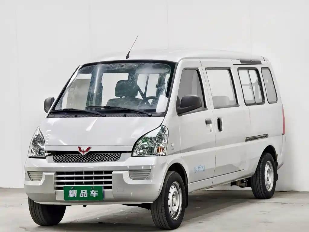 Wuling Rongguang 2013