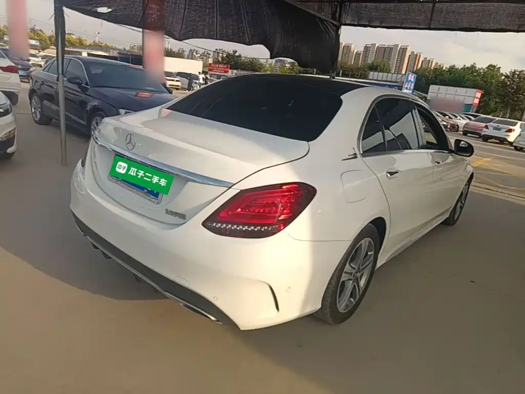 Mercedes-Benz C-Class — миниатюра 7