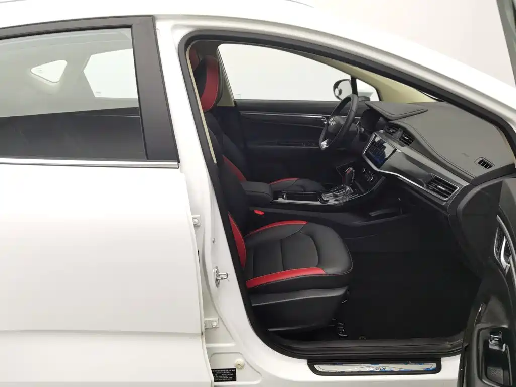 Geely Emgrand GS — миниатюра 23