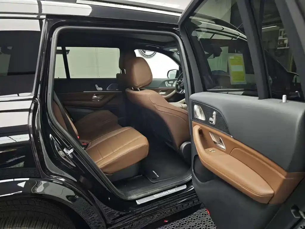 Mercedes-Benz GLS — миниатюра 7