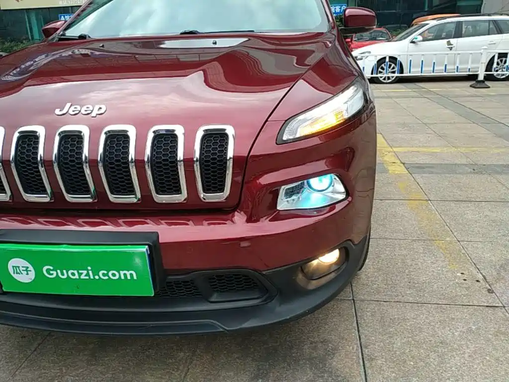 Jeep Cherokee — миниатюра 24