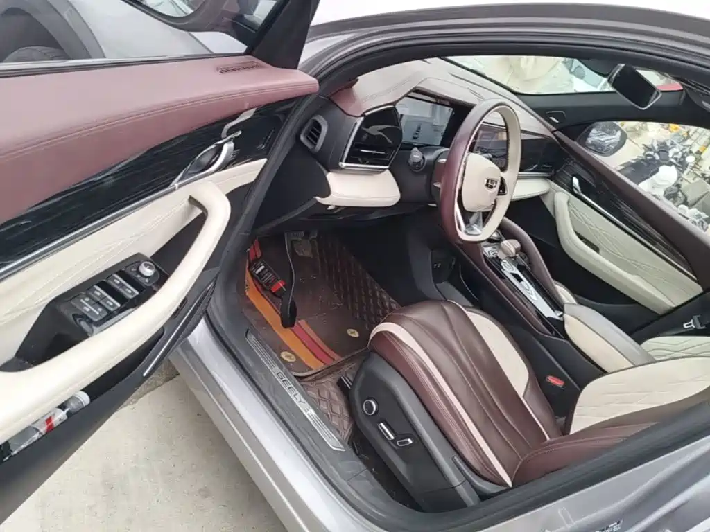 Geely Xingyue L — миниатюра 16