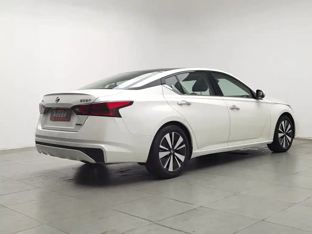 Nissan Teana — миниатюра 2