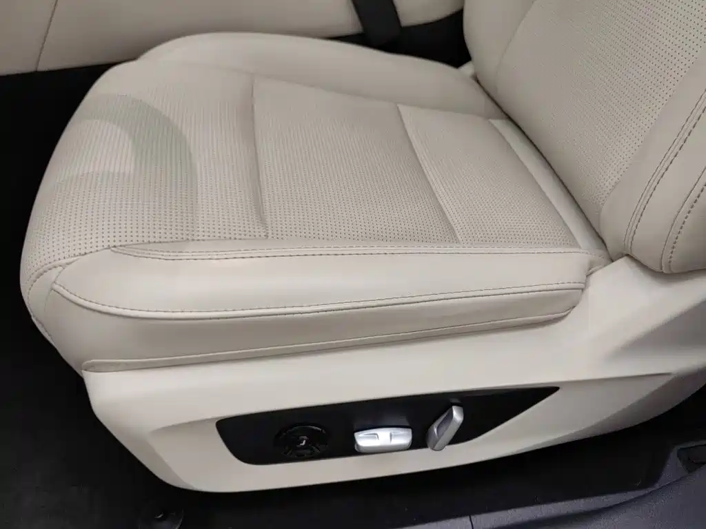 Li Auto Li ONE — миниатюра 20