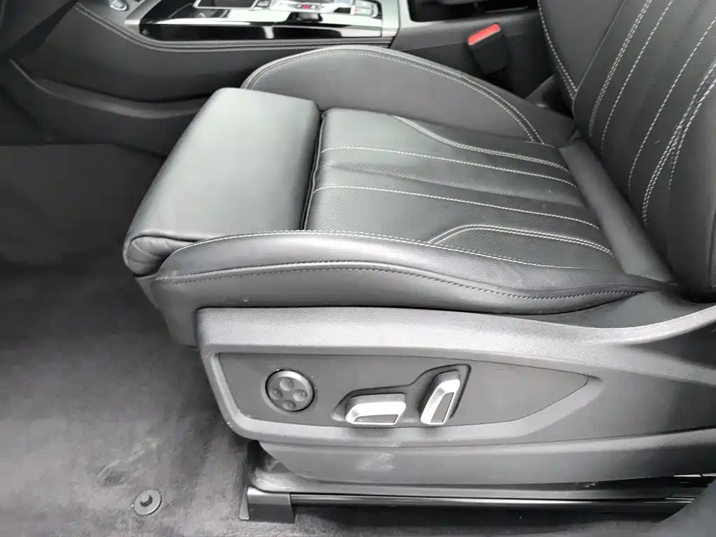 Audi Q5L — миниатюра 20