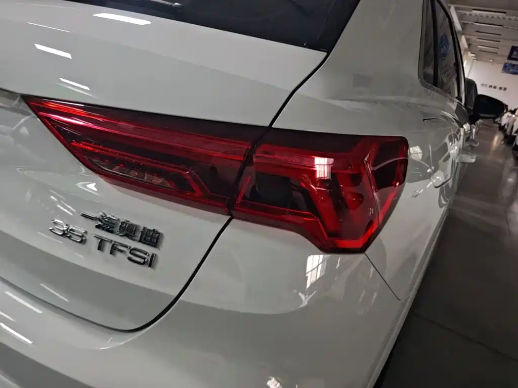 Audi Q3 — миниатюра 8