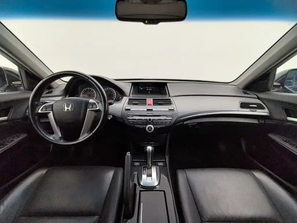 Honda Accord — миниатюра 5