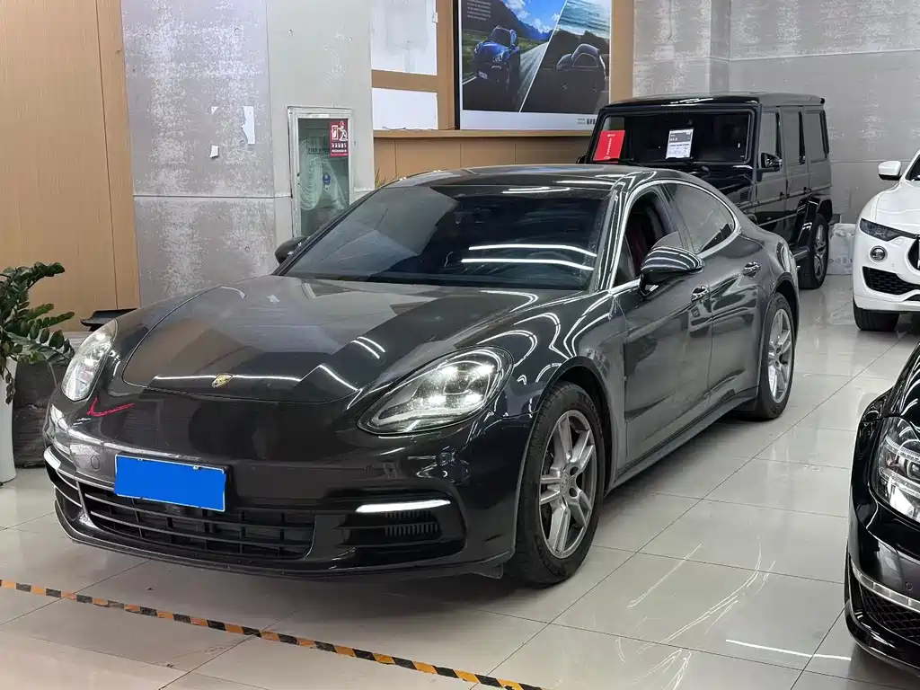 Porsche Panamera 2019