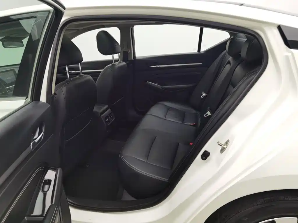 Nissan Teana — миниатюра 15
