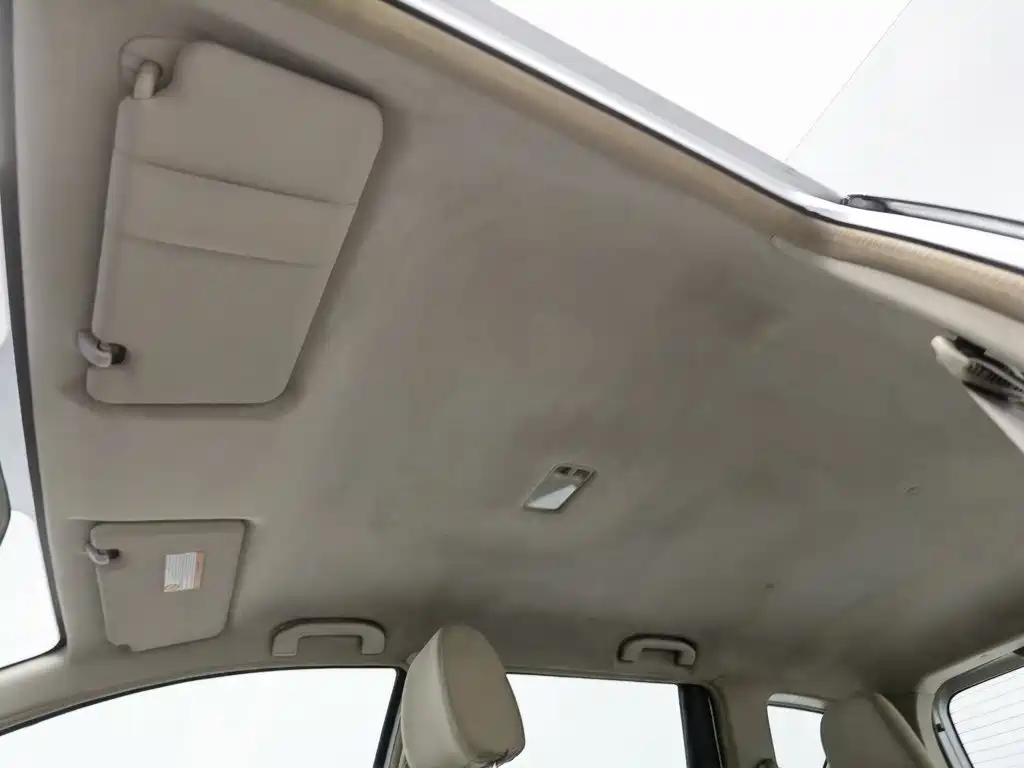 Nissan Livina — миниатюра 14