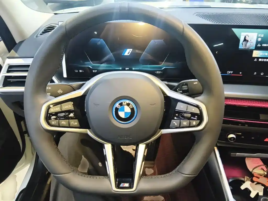 BMW i3 — миниатюра 11