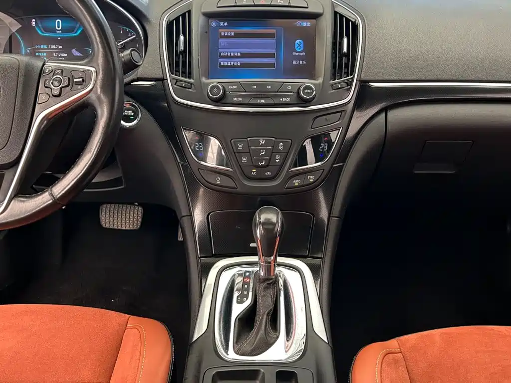 Buick Regal — миниатюра 9