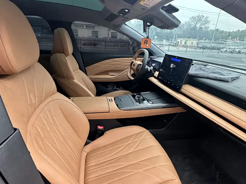 GEELY GALAXY GALAXY SPARKLE 8