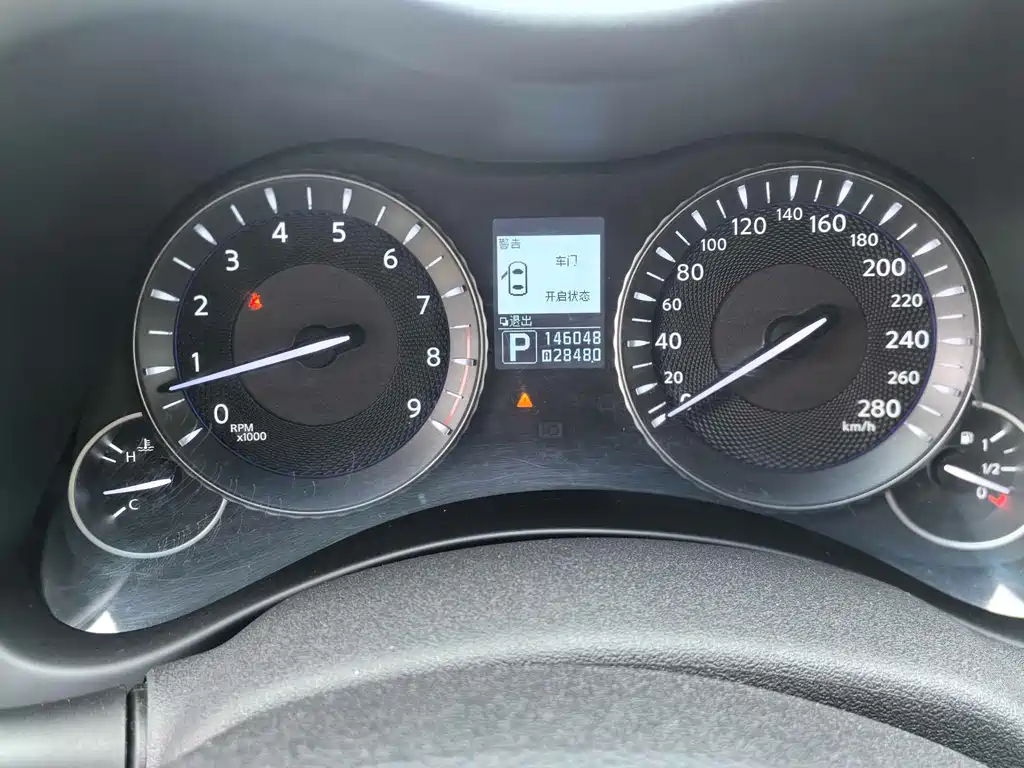 Infiniti M — миниатюра 14