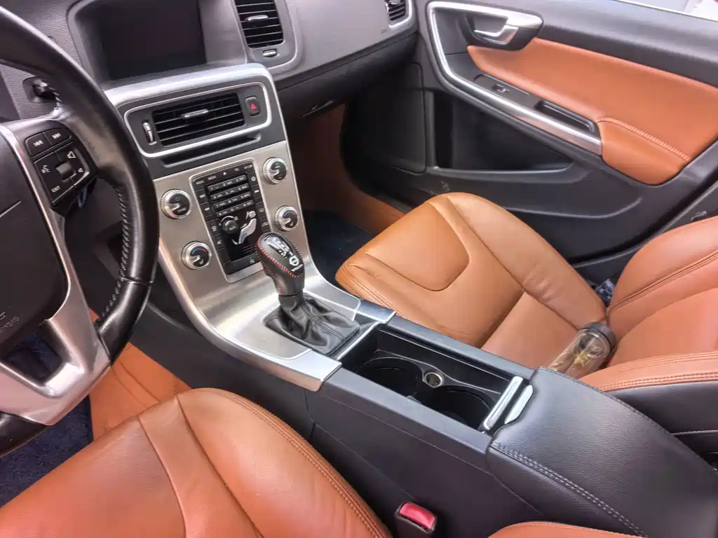 Volvo S60 — миниатюра 19