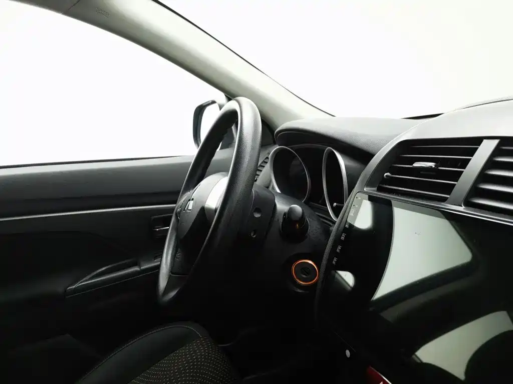 Mitsubishi ASX — миниатюра 22