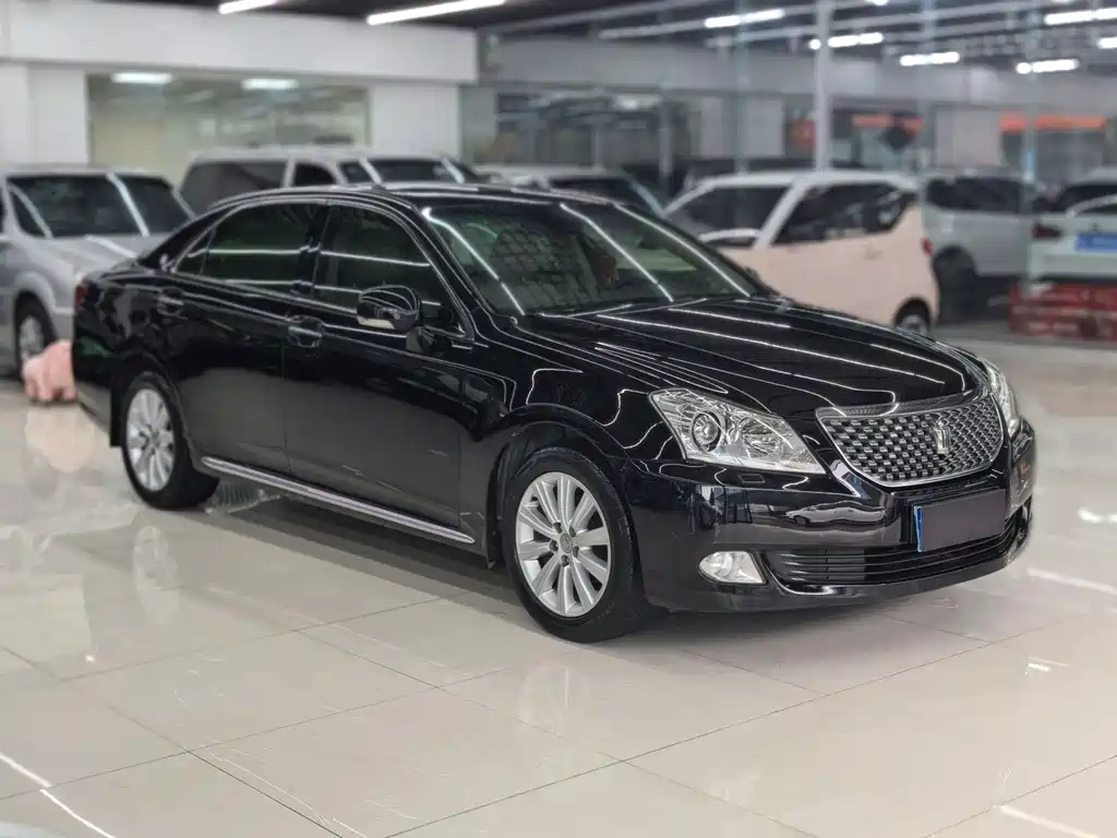 Toyota Crown 2010 2.5L Royal