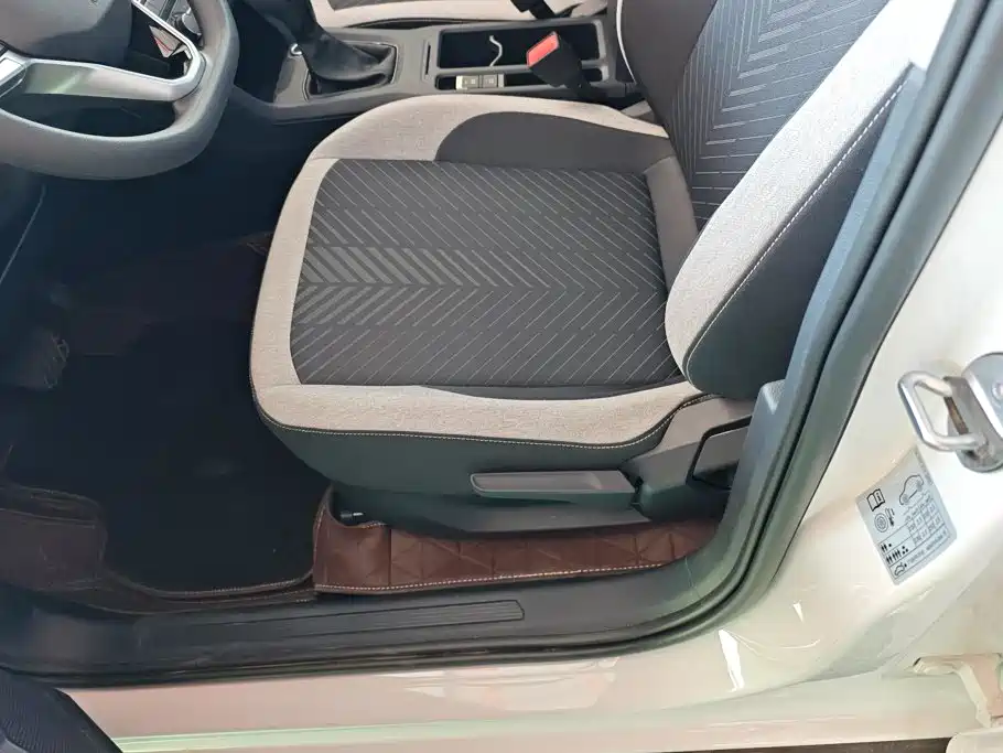 Volkswagen Tharu — миниатюра 9