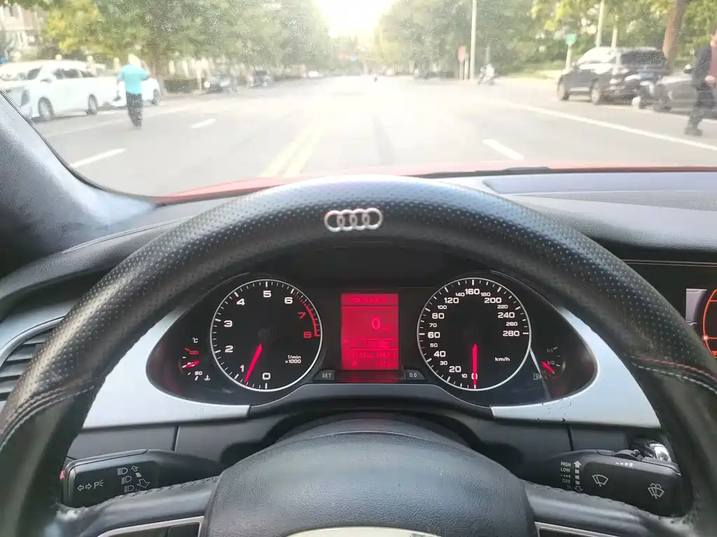 Audi A4L — миниатюра 14
