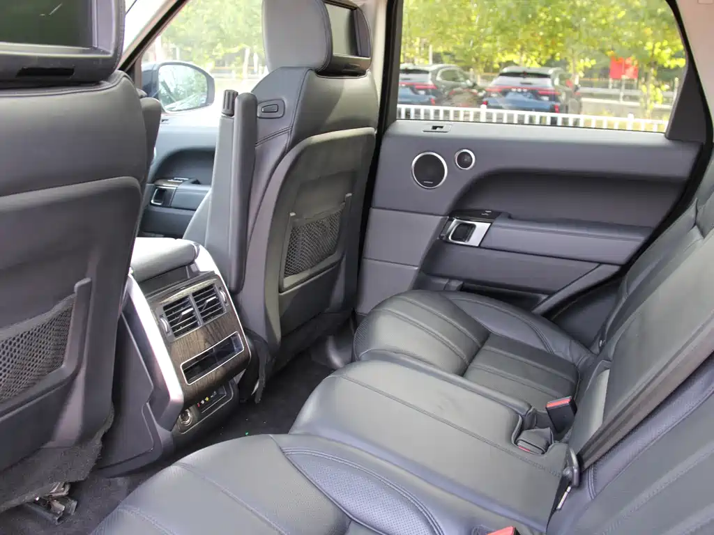 Land Rover Sport — миниатюра 12