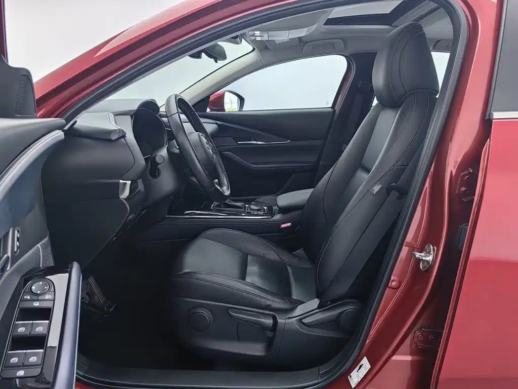 Mazda CX-30 — миниатюра 10