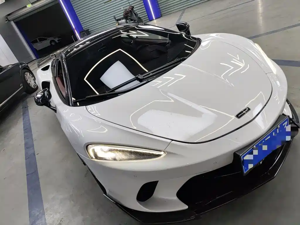 McLaren GT — миниатюра 6