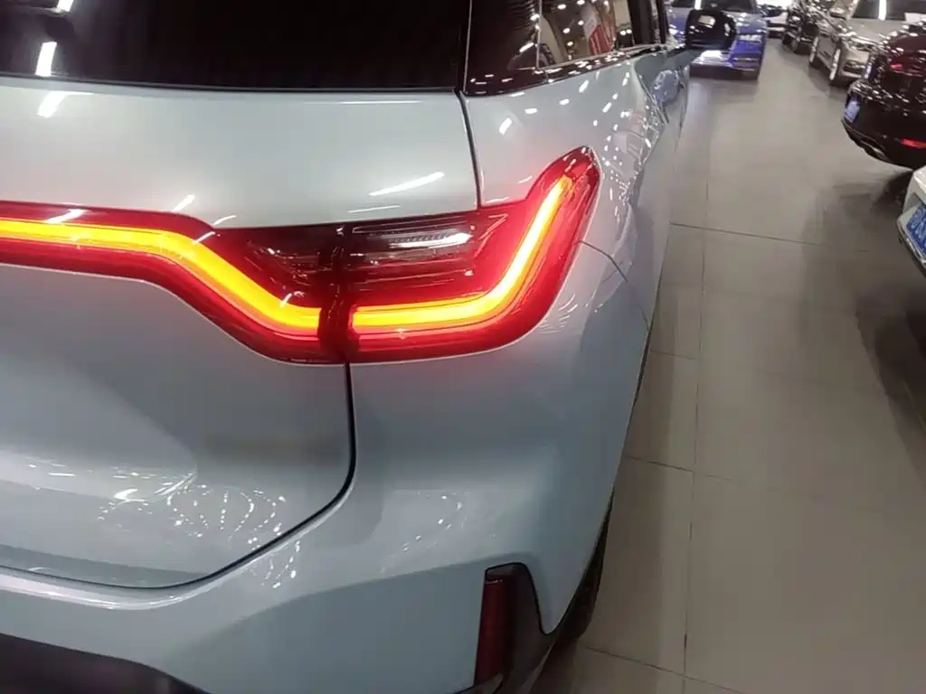 NIO ES6 — миниатюра 8