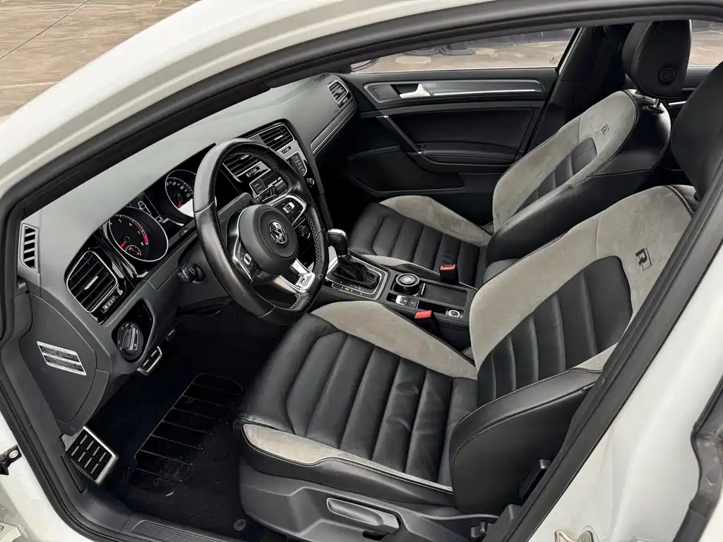 Volkswagen Golf — миниатюра 10