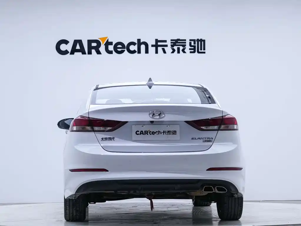 Hyundai Elantra — миниатюра 2