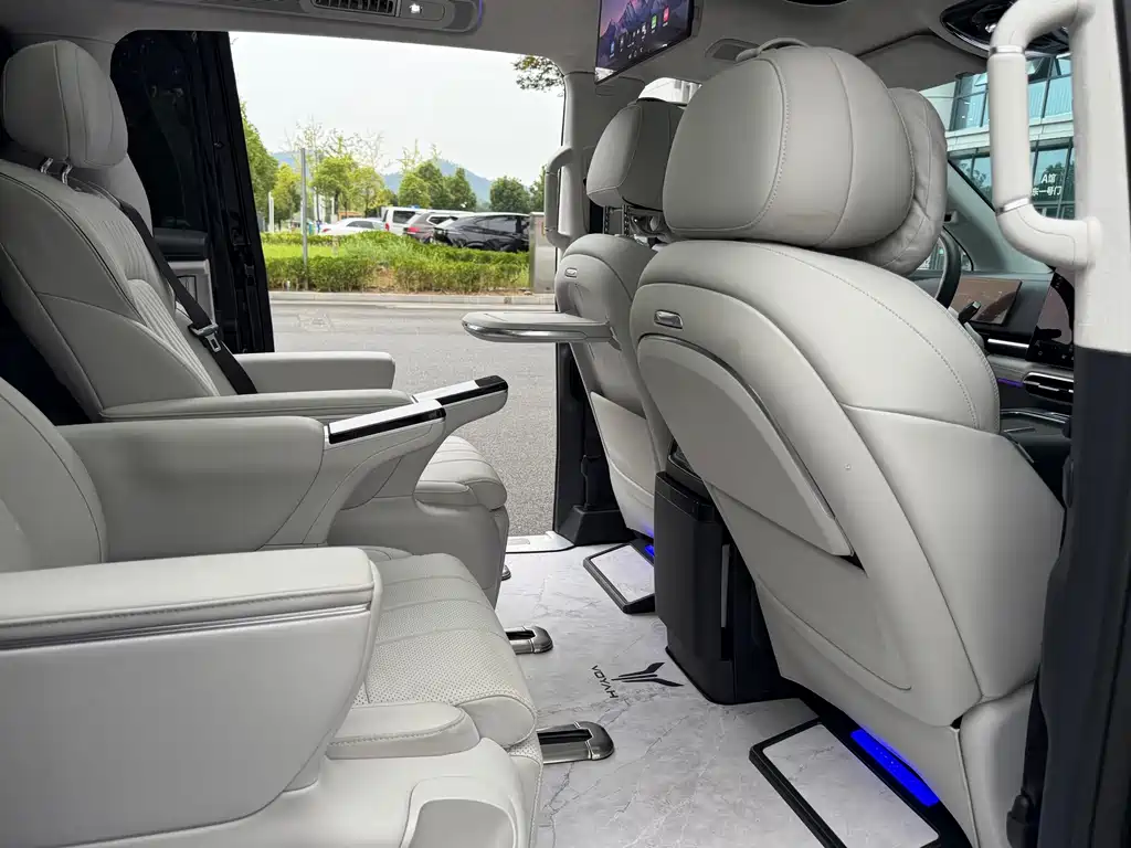 VOYAH Dreamer — миниатюра 10