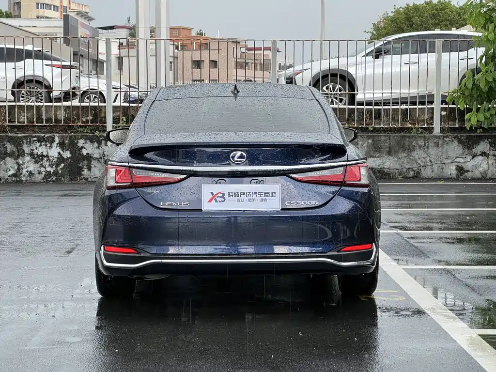 Lexus ES — миниатюра 26