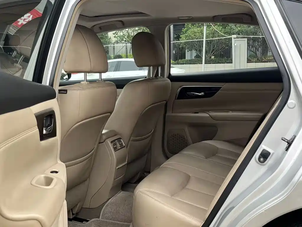 Nissan Teana — миниатюра 8