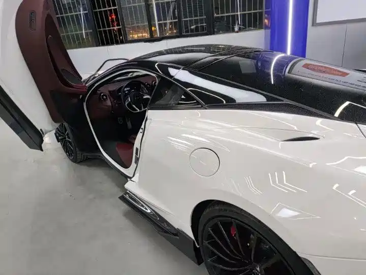 McLaren GT — миниатюра 5
