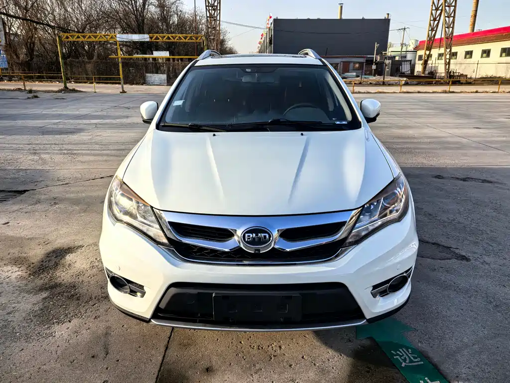 BYD S7