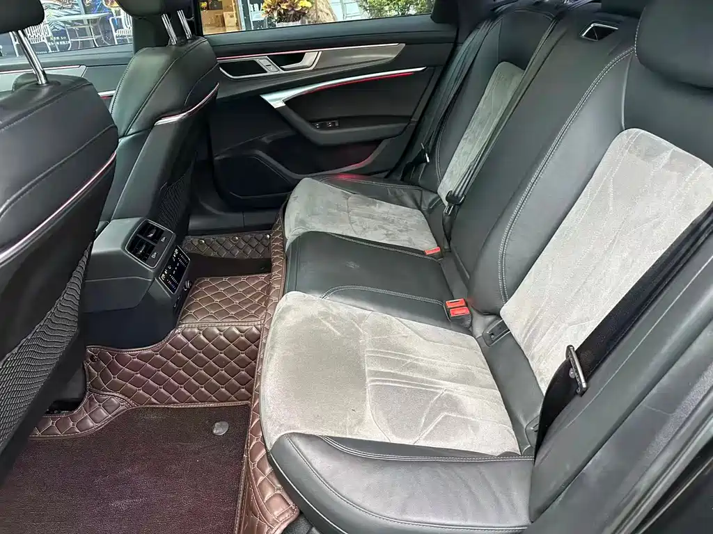 Audi A6L — миниатюра 11