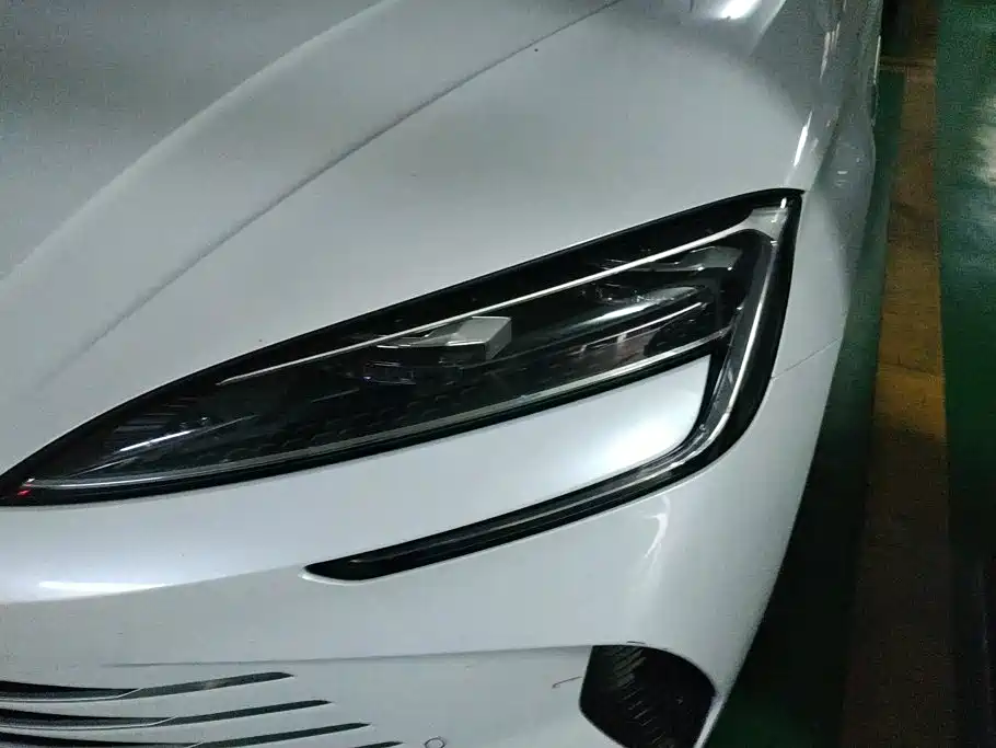 BYD Seal — миниатюра 5