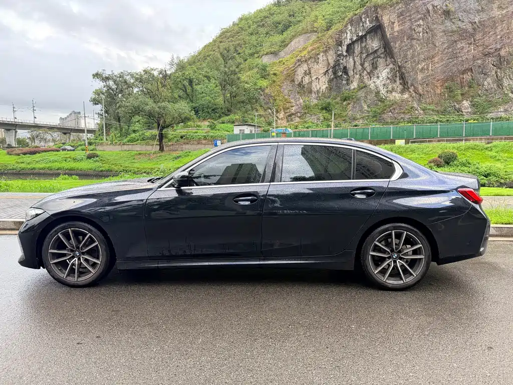 BMW 3 Series — миниатюра 3