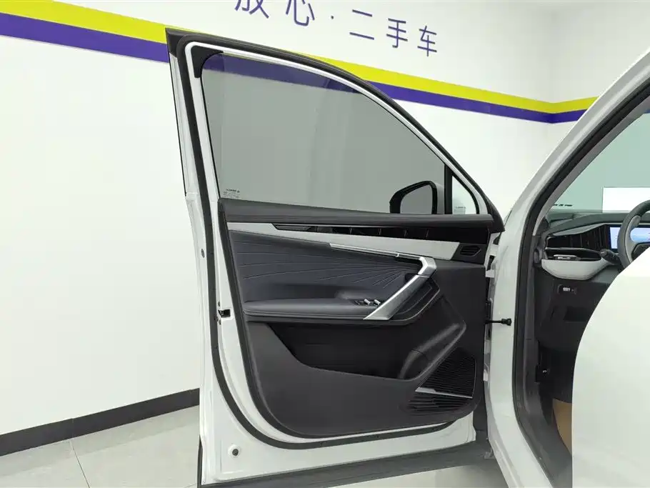 GEELY AUTOMOBILE BOYUE L