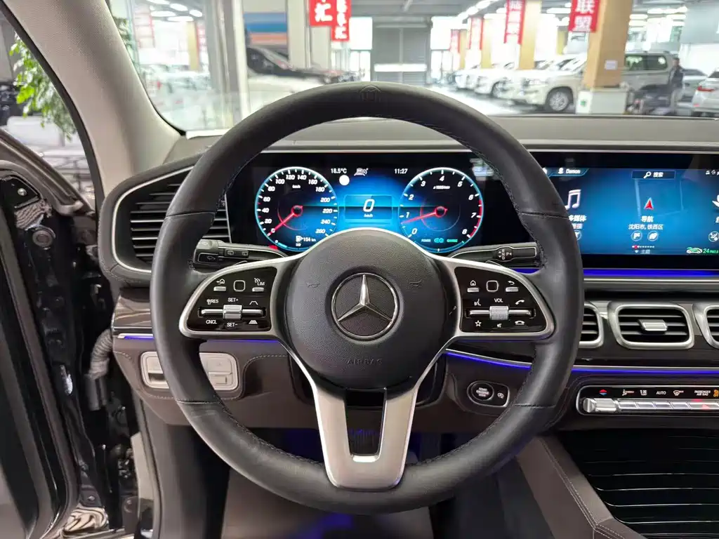 Mercedes-Benz GLS — миниатюра 7