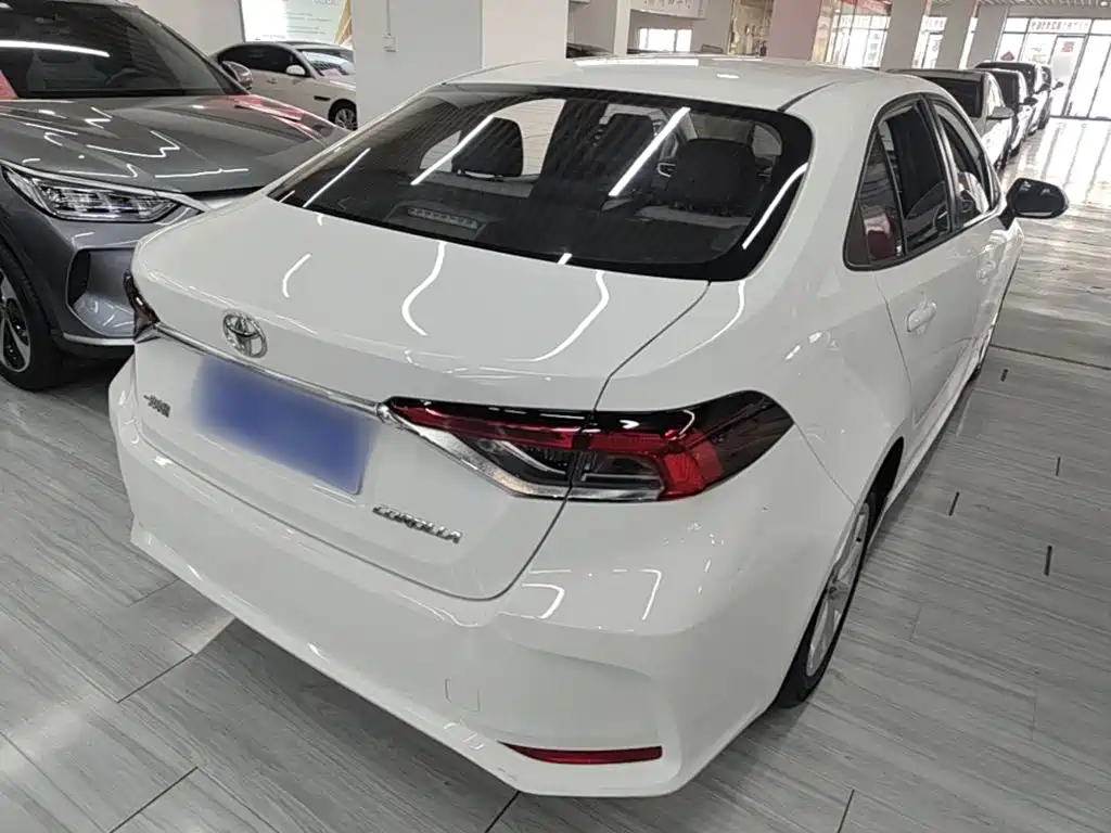Toyota Corolla — миниатюра 5