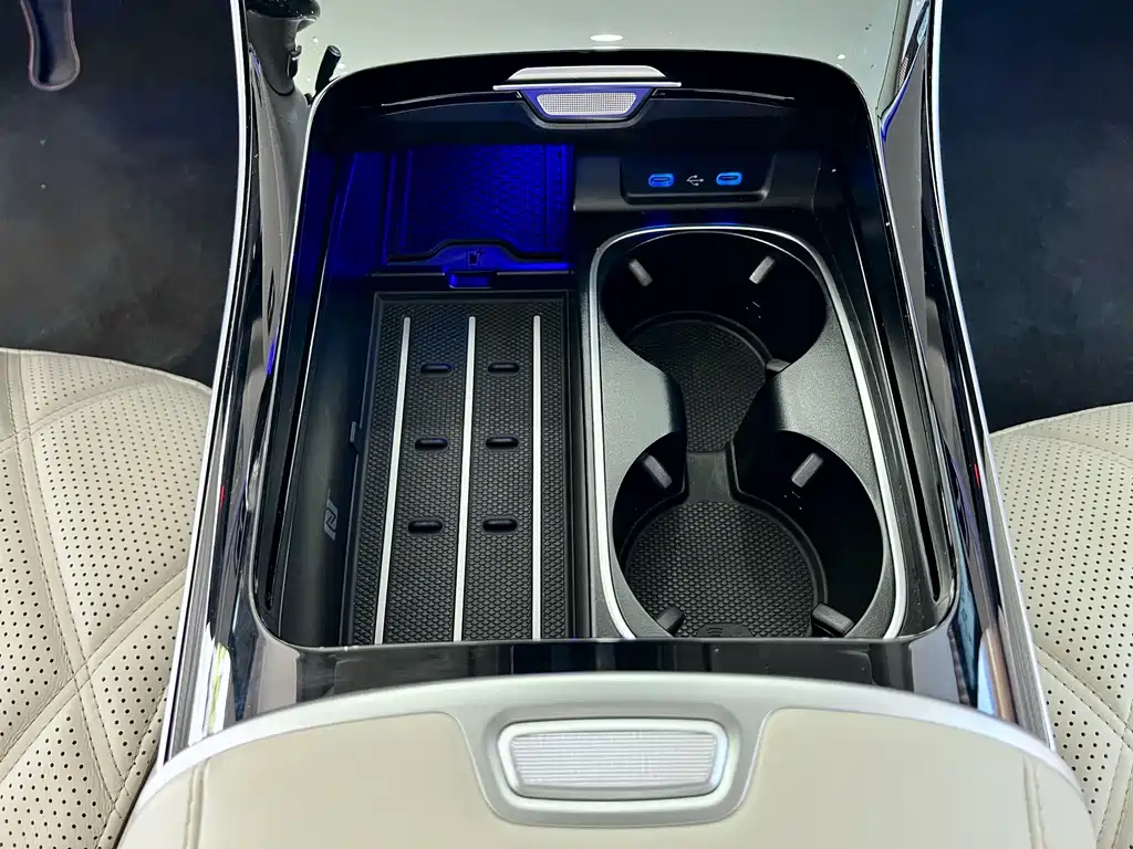 Mercedes-Benz S-Class — миниатюра 18