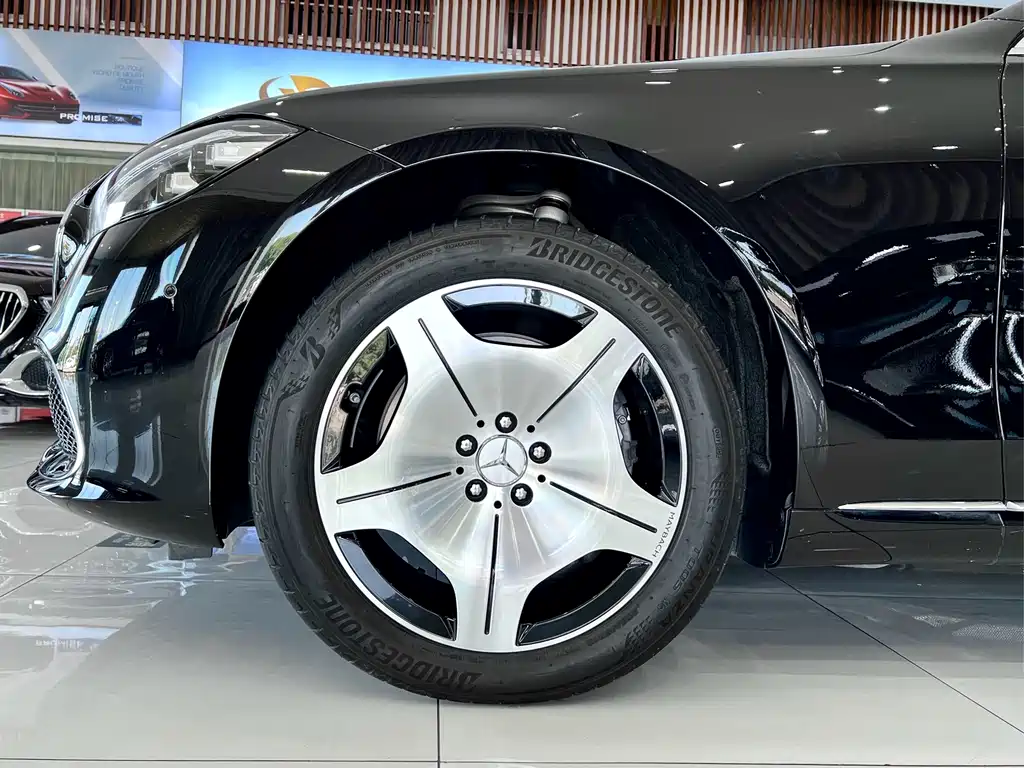 Mercedes-Benz S-Class — миниатюра 30