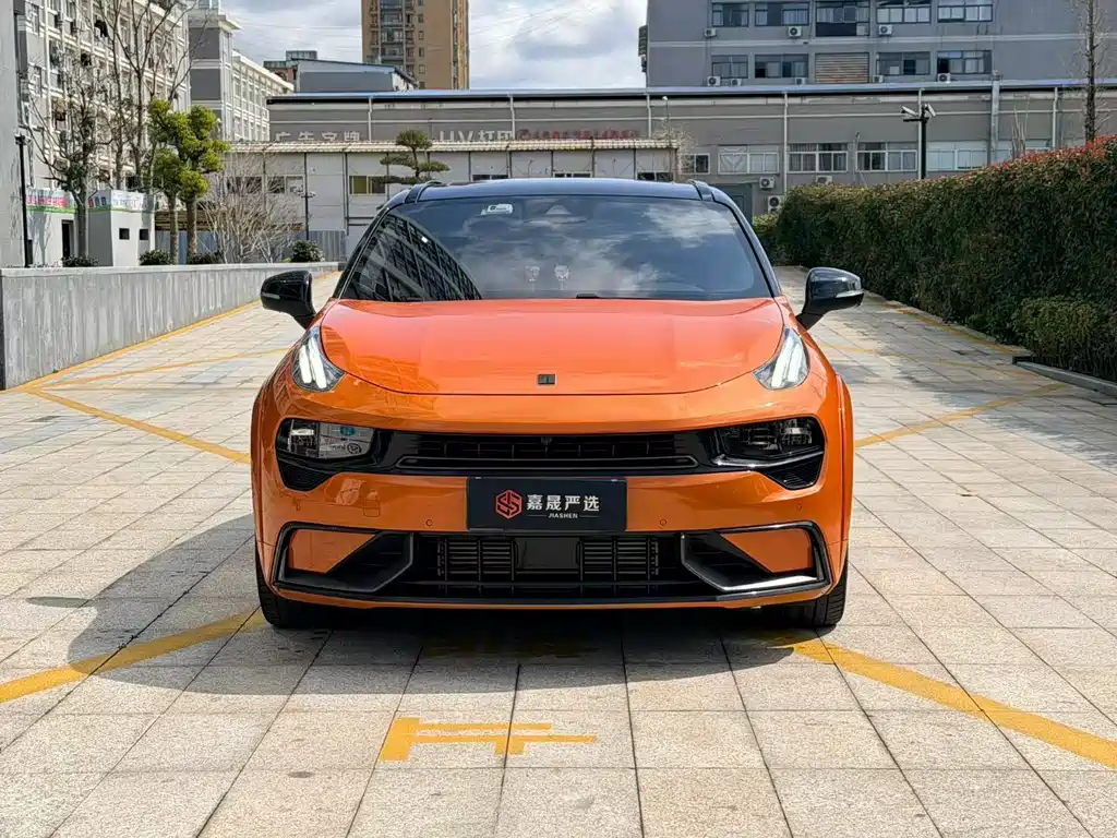 LYNK & CO. 02 HATCHBACK