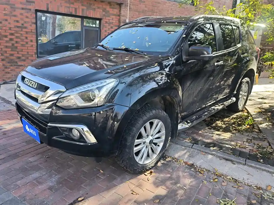 ISUZU MU X SHEPHERD RANGER