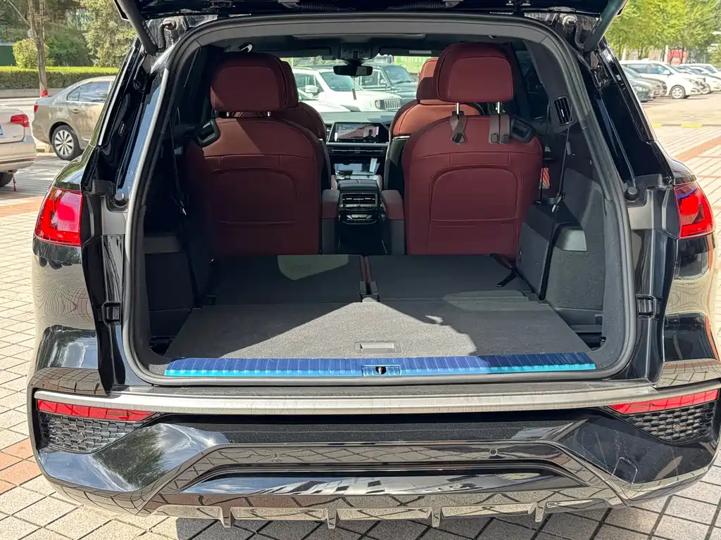Audi Q6 — миниатюра 20