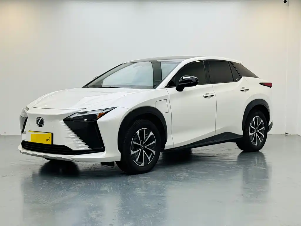 Lexus RZ 2023