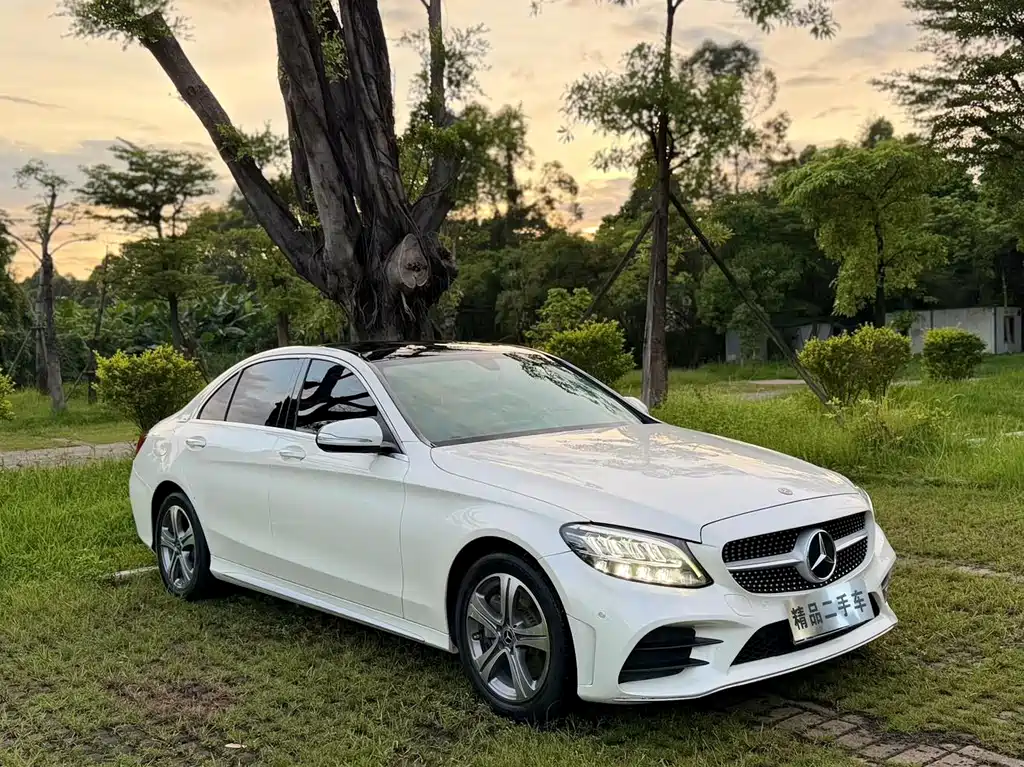 Mercedes-Benz C-Class — миниатюра 3