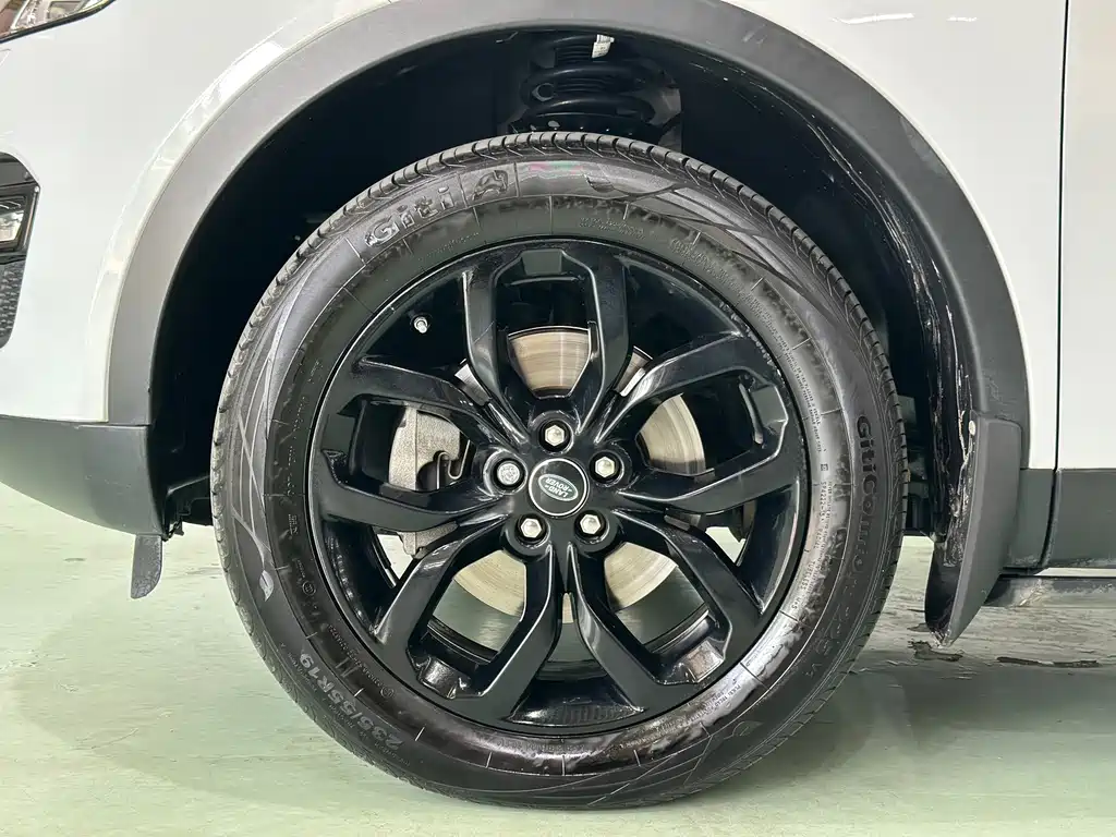 Land Rover Discovery Sport — миниатюра 10