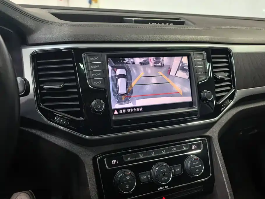 Volkswagen Teramont — миниатюра 13