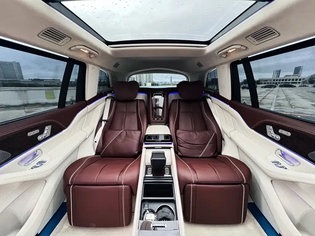Mercedes-Benz GLS — миниатюра 11
